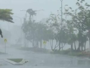 Weather Alert : अहिल्यानगर जिल्ह्यात यलो अलर्ट घोषित; आजपासून अवकाळी पावसाचा इशारा 1 Weather Alert : अहिल्यानगर जिल्ह्यात यलो अलर्ट घोषित; आजपासून अवकाळी पावसाचा इशारा