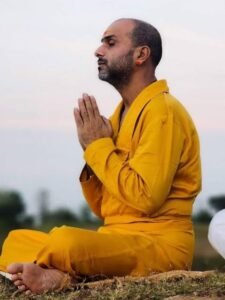 Avdhut Dada Guru : दादागुरु महाराजांचे अहिल्यानगरीत प्रथमच आगमन; भक्तांसाठी पर्वणी