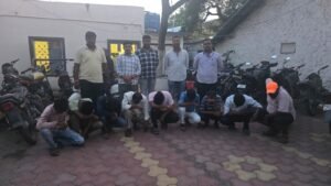Illegal Gambling Raid Ahilyanagar : जुगाराच्या अड्ड्यांवर पोलिसांचा बडगा
