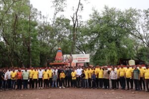 Sunday Cleanliness Campaign : ३०० आठवडे सेवेचा अखंड संकल्प... धर्मवीर युवा प्रतिष्ठानने घडविला स्वच्छतेचा इतिहास 1 Sunday Cleanliness Campaign : ३०० आठवडे सेवेचा अखंड संकल्प... धर्मवीर युवा प्रतिष्ठानने घडविला स्वच्छतेचा इतिहास